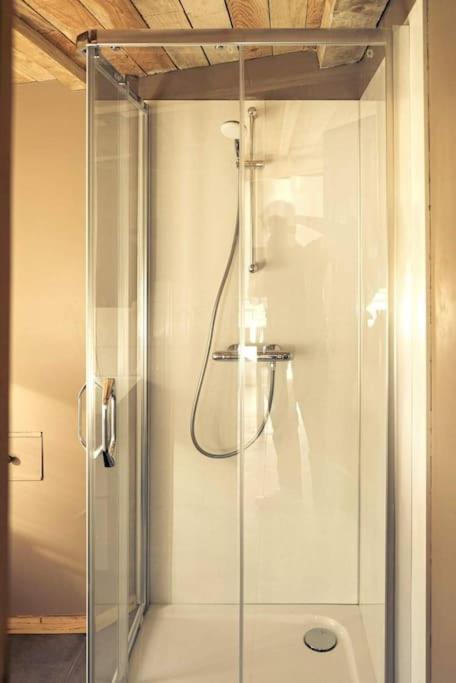 Villa Le P'Tit Nid : Mini Loft Pour 2 A 4 Personnes à Tellin Extérieur photo